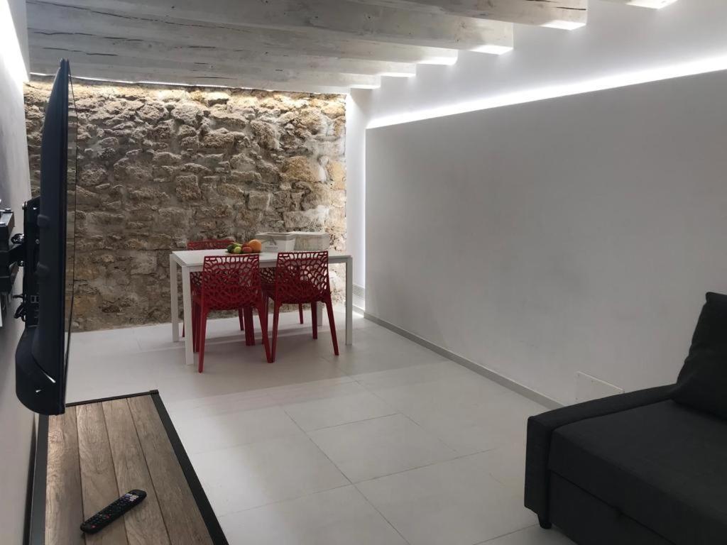 Il Vicoletto Luxury Apartments Аугуста Экстерьер фото