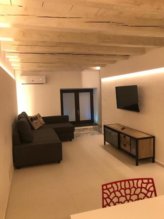 Il Vicoletto Luxury Apartments Аугуста Экстерьер фото
